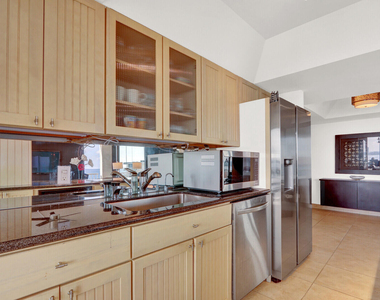 5510 N Ocean Drive - Photo Thumbnail 13