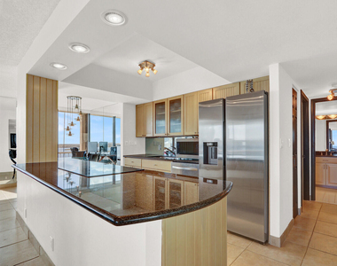 5510 N Ocean Drive - Photo Thumbnail 16