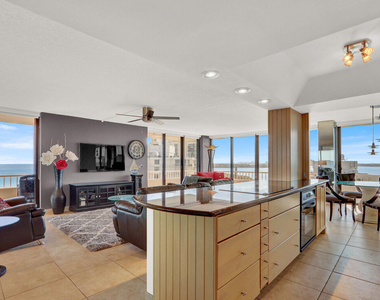 5510 N Ocean Drive - Photo Thumbnail 4