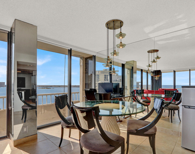 5510 N Ocean Drive - Photo Thumbnail 11