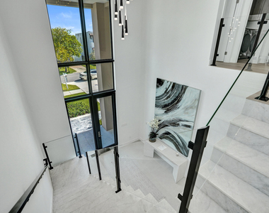 235 Ne 11th Street - Photo Thumbnail 29