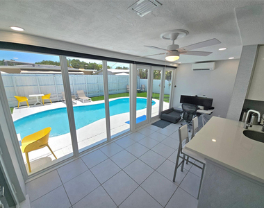 3680 Ne 16th Avenue - Photo Thumbnail 11