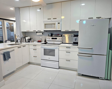 3680 Ne 16th Avenue - Photo Thumbnail 4