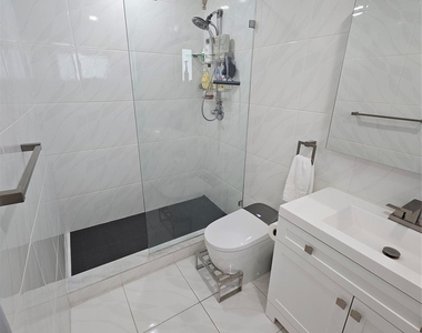 3680 Ne 16th Avenue - Photo Thumbnail 8