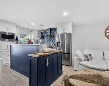212 High Point Ter - Photo Thumbnail 4