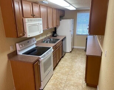 135 Nw 5th Avenue - Photo Thumbnail 10