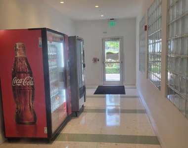 3901 S Ocean Drive - Photo Thumbnail 31