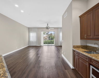 803 Del Sol Circle - Photo Thumbnail 32