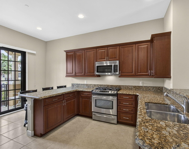 803 Del Sol Circle - Photo Thumbnail 7