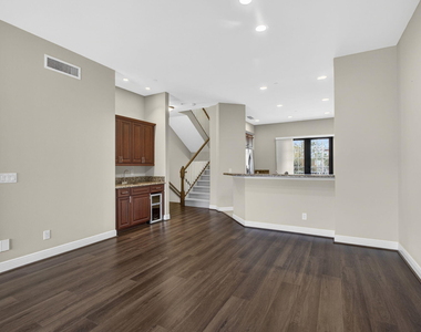 803 Del Sol Circle - Photo Thumbnail 21
