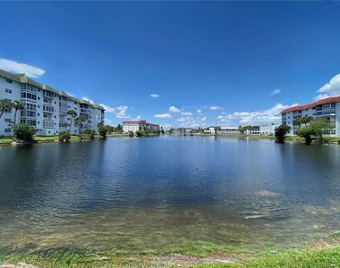 4750 Nw 22nd Court - Photo Thumbnail 14