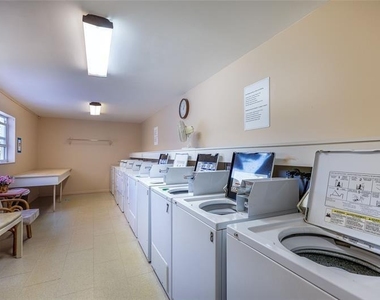 4750 Nw 22nd Court - Photo Thumbnail 6