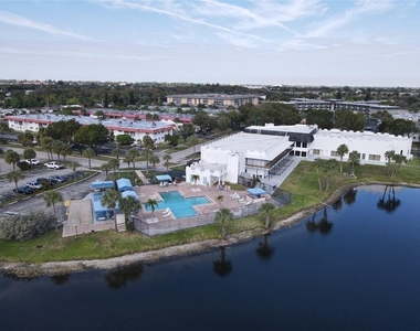 4750 Nw 22nd Court - Photo Thumbnail 11