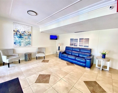 4750 Nw 22nd Court - Photo Thumbnail 2
