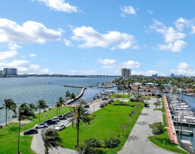 301 Lake Shore Drive - Photo Thumbnail 22