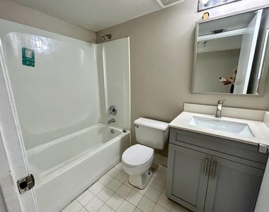741 N Pine Island Road - Photo Thumbnail 30