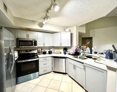 741 N Pine Island Road - Photo Thumbnail 23