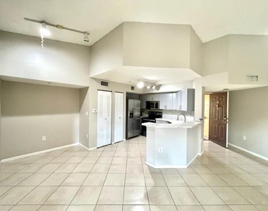 741 N Pine Island Road - Photo Thumbnail 20