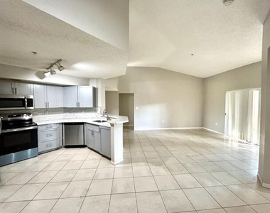741 N Pine Island Road - Photo Thumbnail 17