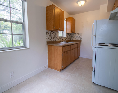 1505 Himmarshee Street - Photo Thumbnail 3