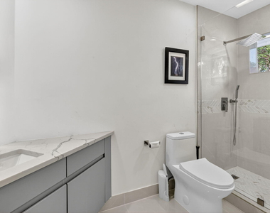 2218 Nw 52nd Street - Photo Thumbnail 20