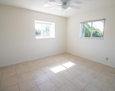 1727 Liberty Street - Photo Thumbnail 7