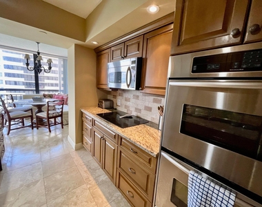 4100 N Ocean Drive - Photo Thumbnail 16