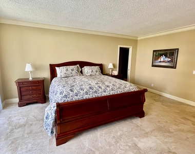 4100 N Ocean Drive - Photo Thumbnail 20