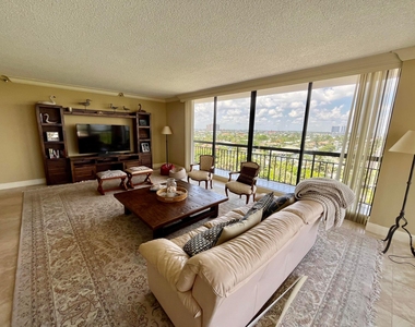 4100 N Ocean Drive - Photo Thumbnail 11