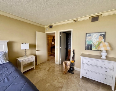 4100 N Ocean Drive - Photo Thumbnail 41
