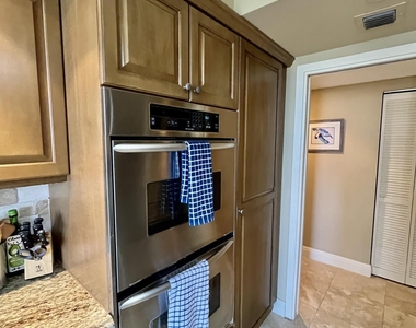 4100 N Ocean Drive - Photo Thumbnail 19