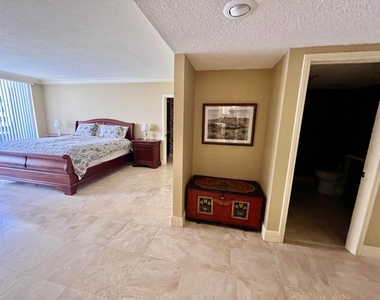 4100 N Ocean Drive - Photo Thumbnail 23