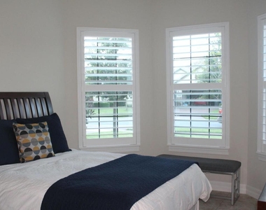 10274 Prato Street - Photo Thumbnail 16