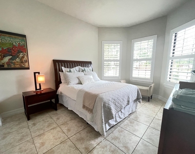 10274 Prato Street - Photo Thumbnail 29