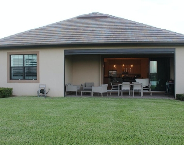 10274 Prato Street - Photo Thumbnail 19