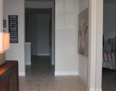 10274 Prato Street - Photo Thumbnail 3