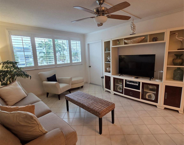 1333 E Hallandale Beach Boulevard - Photo Thumbnail 4