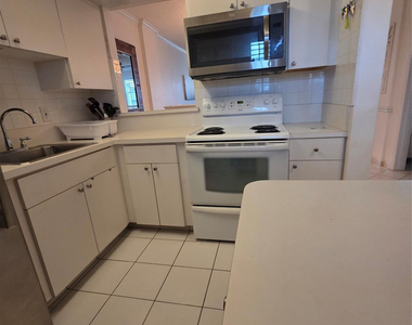 1333 E Hallandale Beach Boulevard - Photo Thumbnail 15