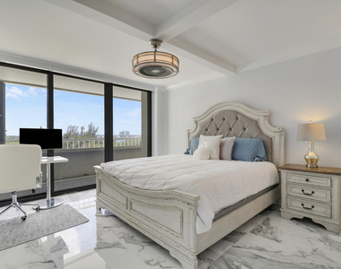 5280 N Ocean Drive - Photo Thumbnail 16