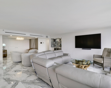 5280 N Ocean Drive - Photo Thumbnail 6