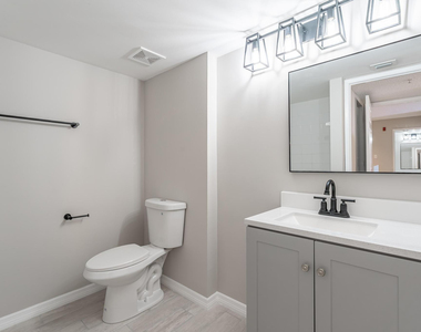 2600 S University Drive - Photo Thumbnail 15