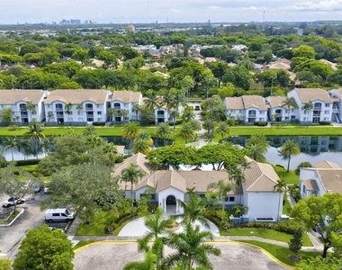 2600 S University Drive - Photo Thumbnail 21