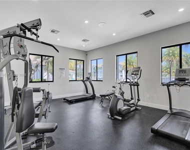2600 S University Drive - Photo Thumbnail 24