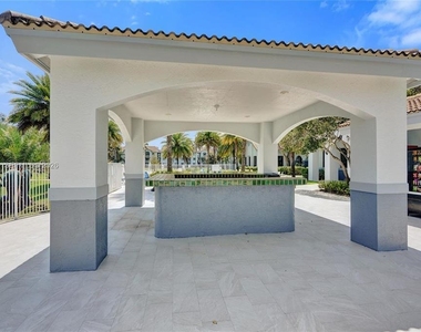 2600 S University Drive - Photo Thumbnail 23