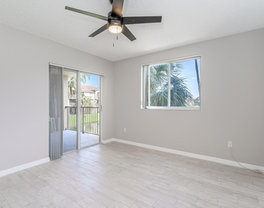 2600 S University Drive - Photo Thumbnail 10