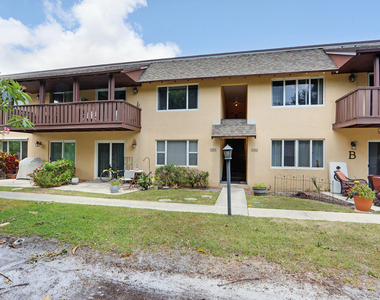 312 Southwind Drive - Photo Thumbnail 20