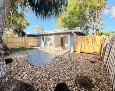630 Ne 19th Avenue - Photo Thumbnail 3
