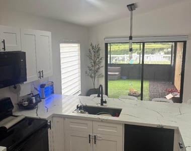 8520 Tourmaline Boulevard - Photo Thumbnail 3