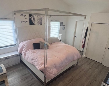 8520 Tourmaline Boulevard - Photo Thumbnail 7