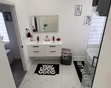 8520 Tourmaline Boulevard - Photo Thumbnail 10